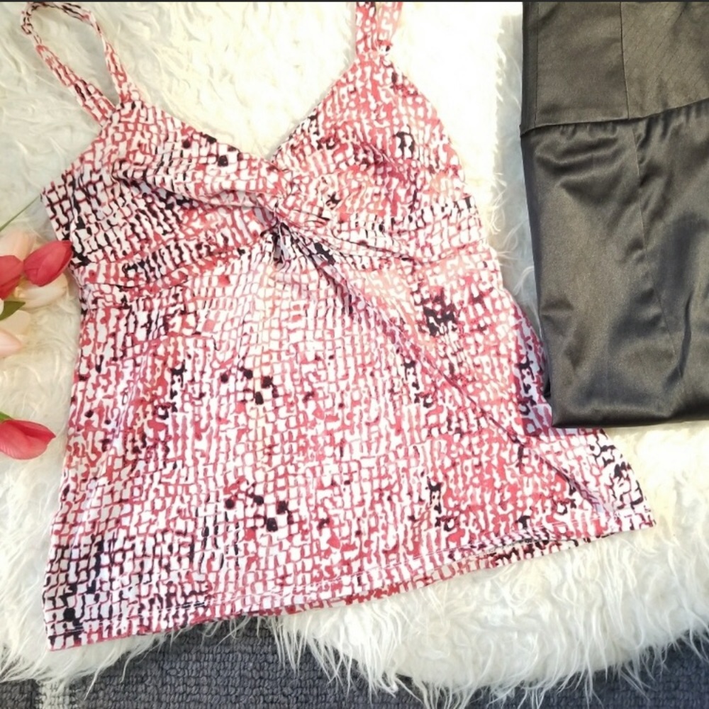 Ann Taylor tank top size small.